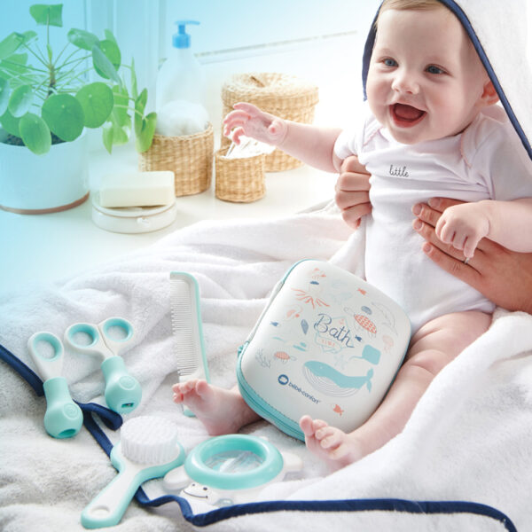 Trousse de soin Water world bleue (5 accessoires) Bébé confort
